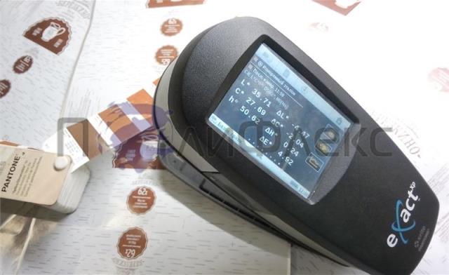 спектрофотометр от X-Rite модель eXact XP с встроенной библиотекой пантонов и возможностью производить замеры по плёнке
